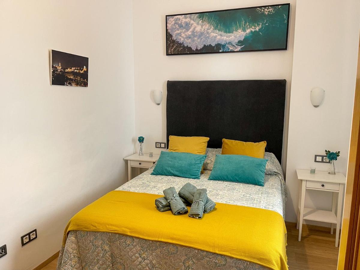 Quiet Apartment In The Heart Of Malaga Pool & Free Parking ภายนอก รูปภาพ