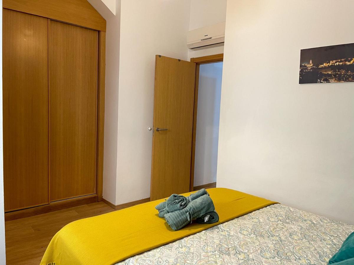 Quiet Apartment In The Heart Of Malaga Pool & Free Parking ภายนอก รูปภาพ