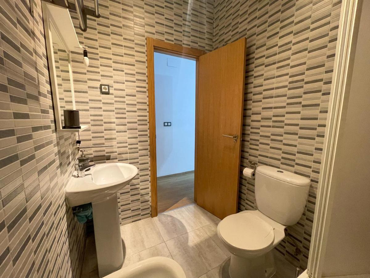 Quiet Apartment In The Heart Of Malaga Pool & Free Parking ภายนอก รูปภาพ